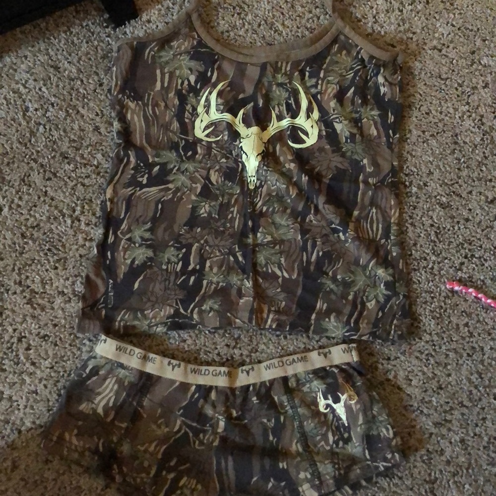 Wild game sleep wear